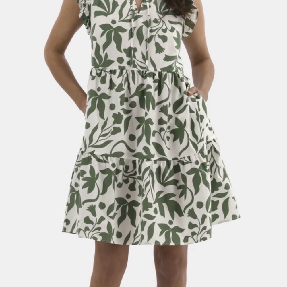 Time and tru Green Leaf Print Tiered Summer Dress
